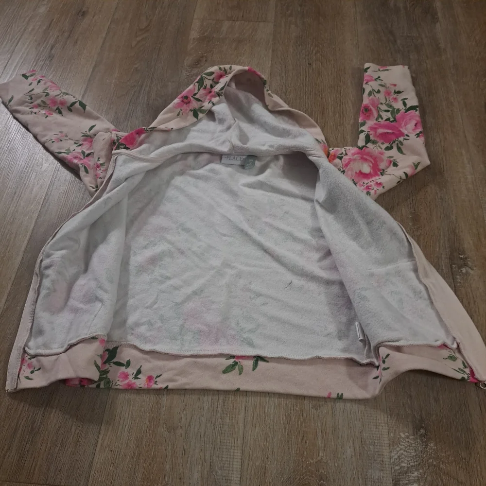 The Children's Place Kid's 'LOVE' Pink Floral Zip-up Hoodie Girl's Size 7/8 (M)